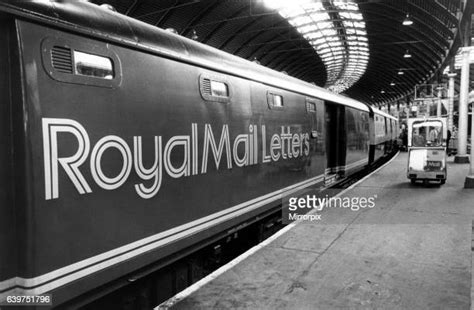 Royal Mail Carriage Photos And Premium High Res Pictures Getty Images