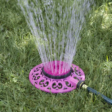 Raspberry Red Metal 8-Pattern Sprinkler | Melnor, Inc.