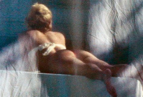 Shakira Nude Pics Leaked Blowjob Porn Video Scandal Planet