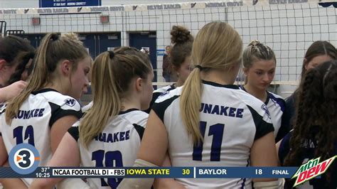 Waunakee Volleyball Beats Holmen To Earn Trip To State Youtube