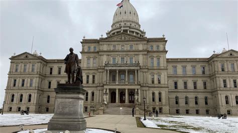 Michigan Capitol Commission Bans Open Carry Of Firearms Inside Capitol