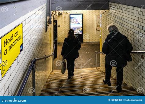 London United Kingdom February 01 2019 Passengers Walking Down The