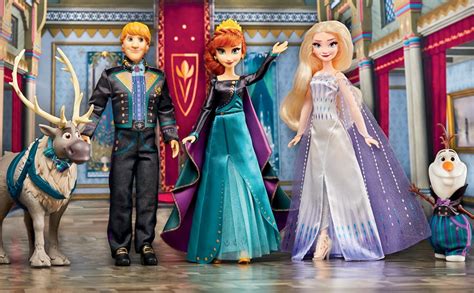 Disney S Frozen Frozen Finale Set Anna Elsa Kristoff Olaf Sven Dolls With Fashion Doll
