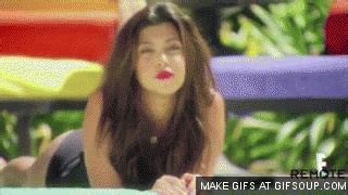 Bikini GIF PrimoGIF