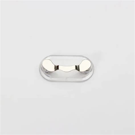 Magnetic Eyeglass Holder Hang Brooches Pin Bat Shape Magnet Glasses