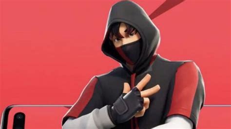 Fortnite Ikonik Skin Wallpaper Finest Wallpapers