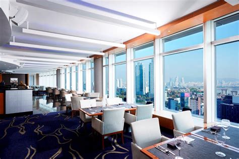 Sky Lounge 2021 World Luxury Restaurant Awards Nominee