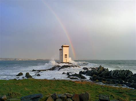 Rainbow At Carraig Fhada Lighthouse Isle Of Islay Islay Pictures
