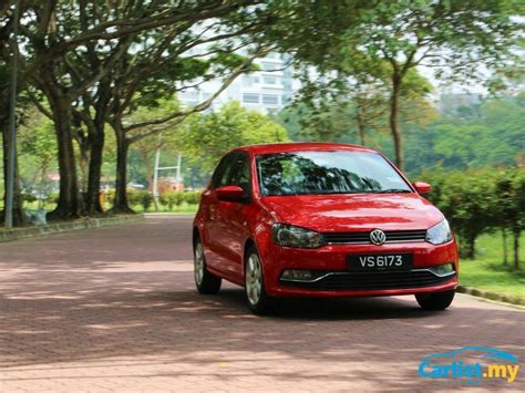 This is an important car in south africa for two reasons. Review: Volkswagen Polo Hatchback 1.6 MPI - Back To Basics ...
