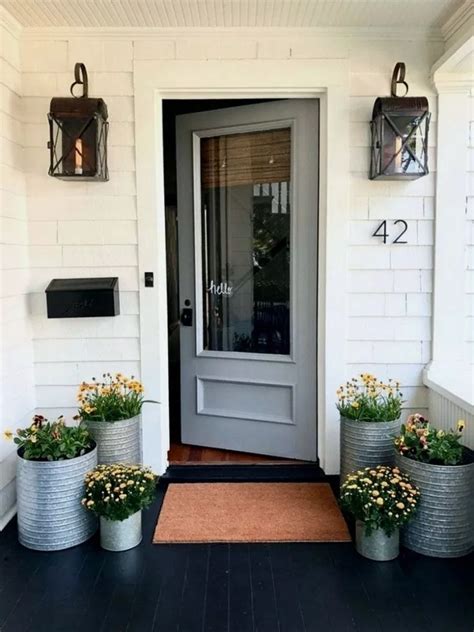 In this farmhouse front door design, a combination of wrought iron and teak wood is used. 27+ best modern farmhouse front door entrance design ideas ...