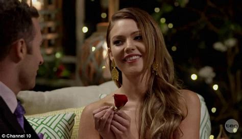 The Bachelorette Sasha Mielczarek Secures The First Flower From Sam