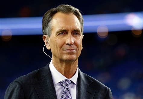 Cris Collinsworth Apologizes For Comment About Female Fans