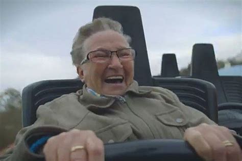 Granny’s First Roller Coaster Ride Is Nothing Short Of Pure Joy Roller Coaster Ride Dutch Women