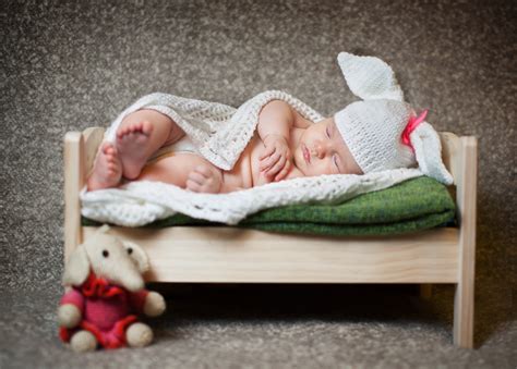 4k Infants Sleep Winter Hat Bed Hd Wallpaper Rare Gallery