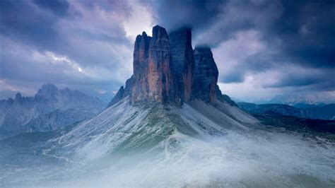 Bing Image A Towering View Of The Pale Mountains Bing Wallpaper Gallery