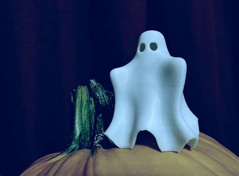Cuteghostbyrobbynowell Cute Ghost Halloween Ghost Decorations