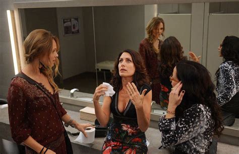 Girlfriends Guide To Divorce Review Women Behaving Badly On Bravo Scripted Edition