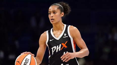 skylar diggins smith was heard begging her coach to bench her during a poor shooting performance