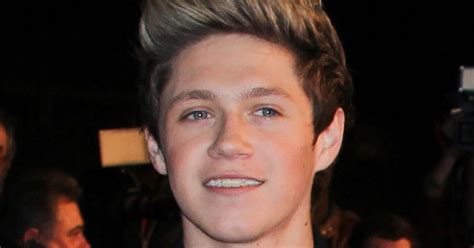 Niall Horan Has Had Major Knee Surgery