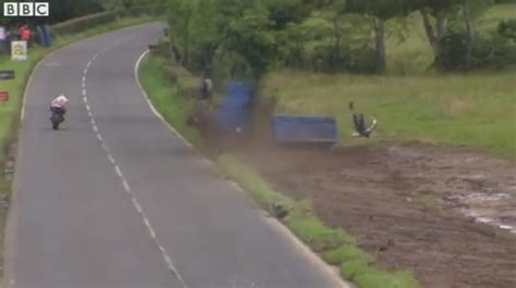 Guy Martin Suffers Broken Ribs Sternum And Vertebrae In High Speed