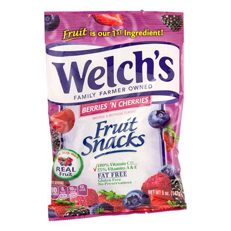 Welchs Berries And Cherries Fruit Snacks 5 Oz Peg Bag Nassau Candy