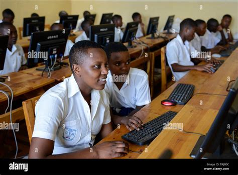 After School Computer Lab Hi Res Stock Photography And Images Alamy