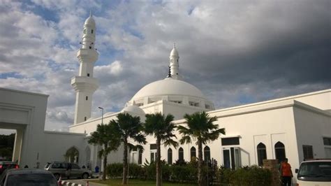 Barang still ada gst guys. Masjid Hussain Seremban 2 - Seremban