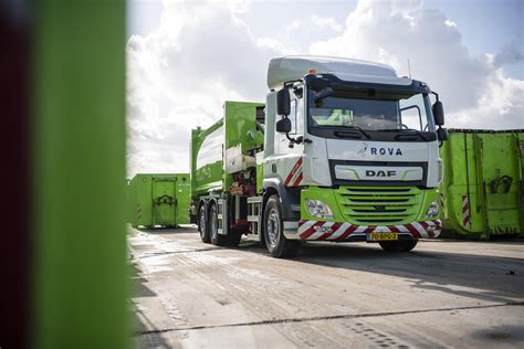 First Daf Cf Electric Refuse Collection Truck Delivered To Rova Daf