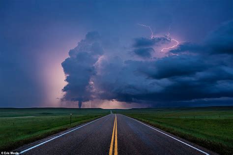 Truly Epic Storm Pictures Taken Over Americas Great Plains Storm