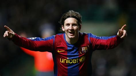 Messi Signature Move Makes Roberto Carlos Slip On The Floor Youtube