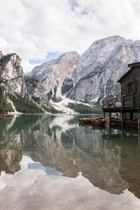 Le Lago Di Braies Le Plus Lac Des Dolomites Voyage Italie Lac Paysage