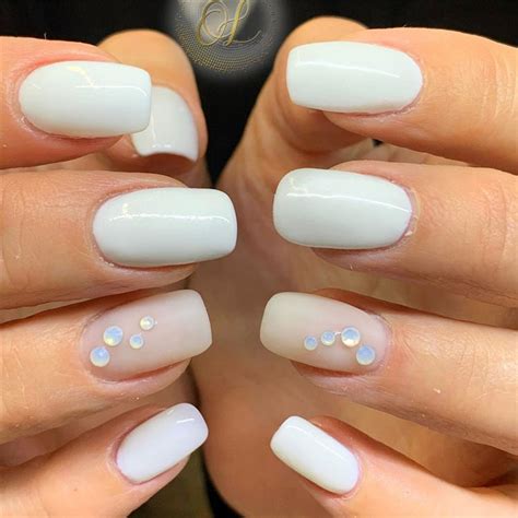 30 Simple White Nails Ideas You Should Try
