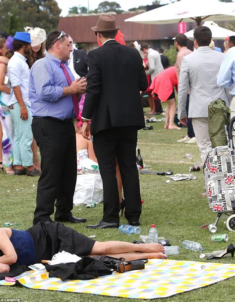 Fillies Roll Around At Flemington On Ladies Day Daily Mail Online
