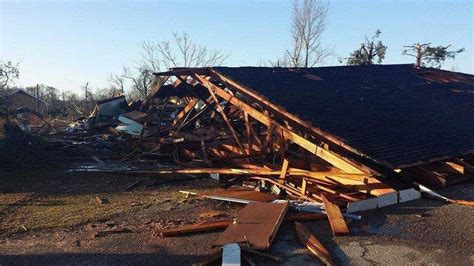 Tornado Kills 4 In Mississippi