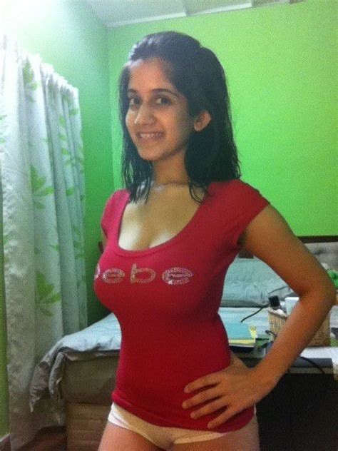 Hot Girls2 Hot Desi Babes