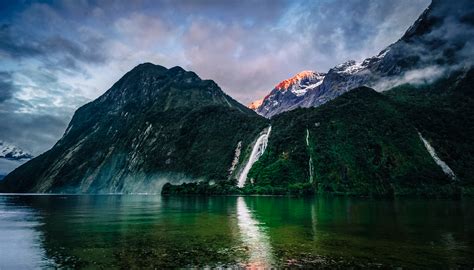 Bowen Falls Fiordland Southland New Zealand