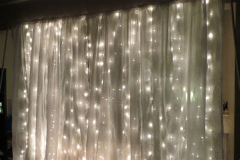 Diy Photo Booth Backdrop With String Lights Weddingbee