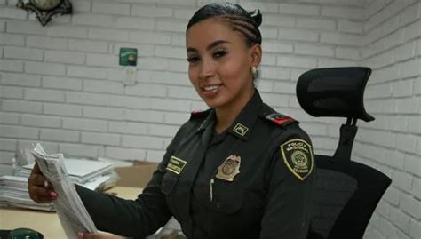La Historia De La Primera Policía Trans En Colombia Destituida Por