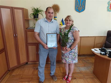 Хай кар'єра в гору йде, посада хай зростає, хай на сумлінну працю вас серце надихає. Антоніна Чередник привітала Андрія Неделька з Днем ...