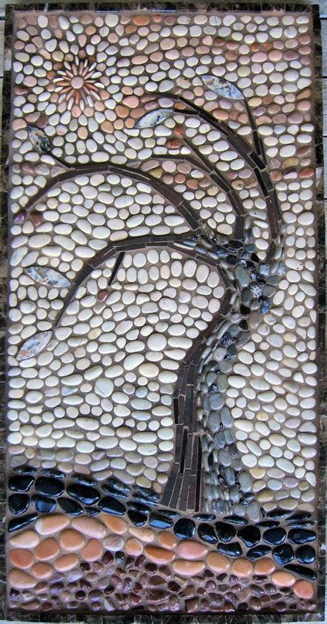 25 Garden Pathway Pebble Mosaic Ideas For Your Home Surroundings