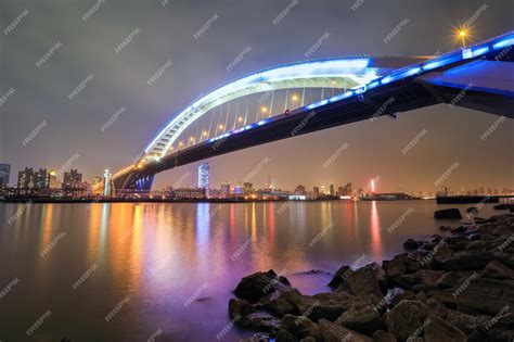 Premium Photo Beautiful Shanghai Lupu Bridge At Night It Is The World