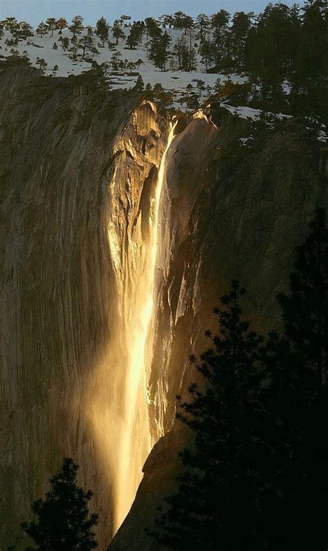 Glow With The Flow The Amazing 2000ft Natural Firefall That