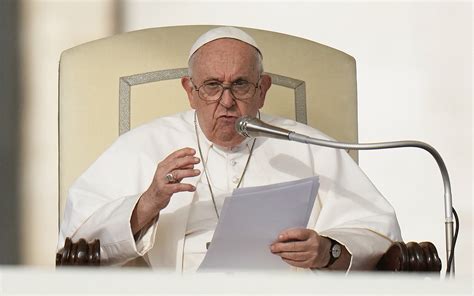 Pope Francis Oks Blessing Same Sex Couples World