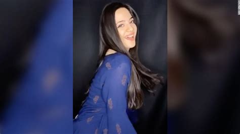 Siya Kakkar Teenage Tiktok Star Has Died Her Manager Confirms Cnn