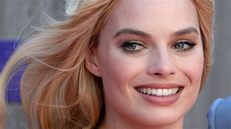 Margot Robbie Uses Nipple Cream As Lip Balm Stylecaster
