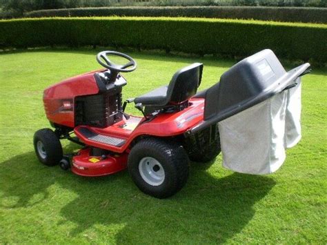 Toro Ride On Mower With Twin Bagger Grass Catcher In Carryduff