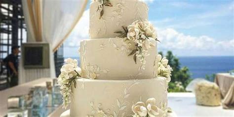 Wedding Cake Cl 102 By Lenovelle Cake Bridestory Store