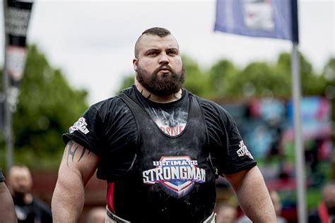 Eddie Hall Starts His Journey From 360lb Former World S Strongest Man To Become Bodybuilder