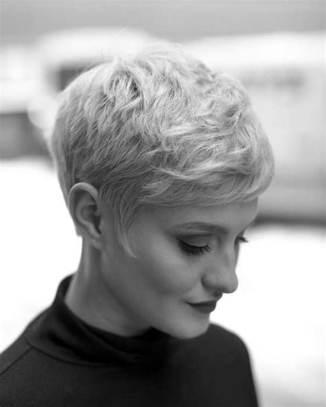 23 Best Short Hairstyles For Women With Fine Hair Stayglam