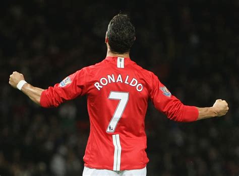 Cristiano Ronaldo Shirt Number New Manchester United Forward Takes No7 From Edinson Cavani